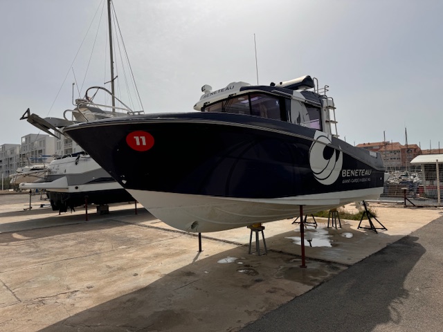 slider 2 Beneteau Barracuda 9